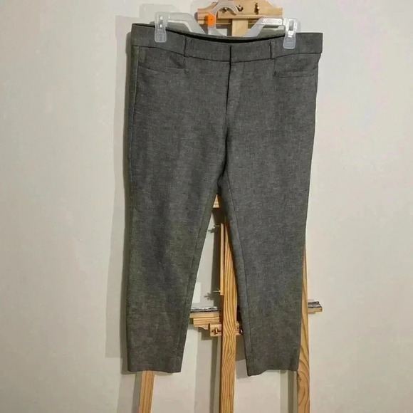 Banana Republic, women’s Sloan pants size 6, gray with pockets and three part cl - Picture 1 of 8